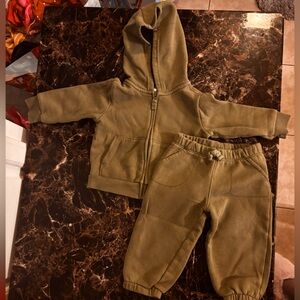 Carter's Kids Matching Set in Olive Green